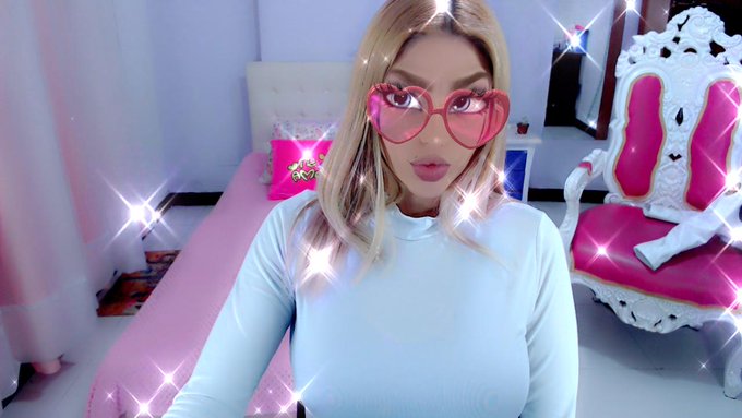 Si yo fuera #bratz #Dollface #filter https://t.co/l9ZVBXBckr<a href="/tag/bratz"class="tags">#bratz</a><a href="/tag/dollface"class="tags">#Dollface</a><a href="/tag/filter"class="tags">#filter</a>