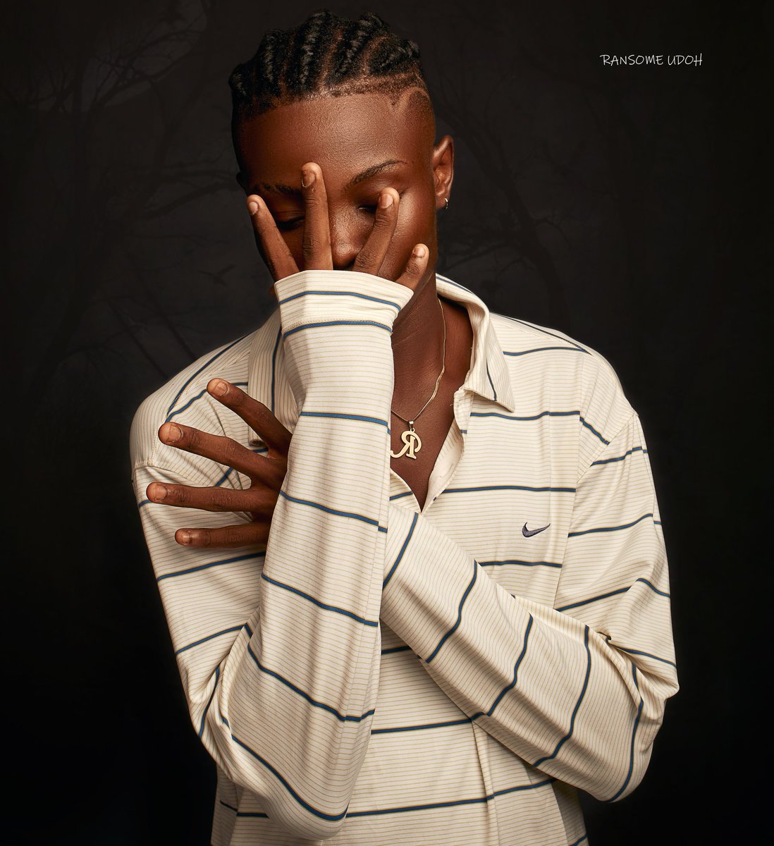 pejar_king's tweet photo. New song was released by Nigeria music artist one of the multi Talented music lover known as pejar king, he come up with a brand new vibe title my life romance get it download and streams on platforms 👇👇👇👇👇 https://t.co/4scRQ7xDI2 #donjazzy #Mavin #YBNL #Omahlay #Dprince. https://t.co/mCNhHnZx2t