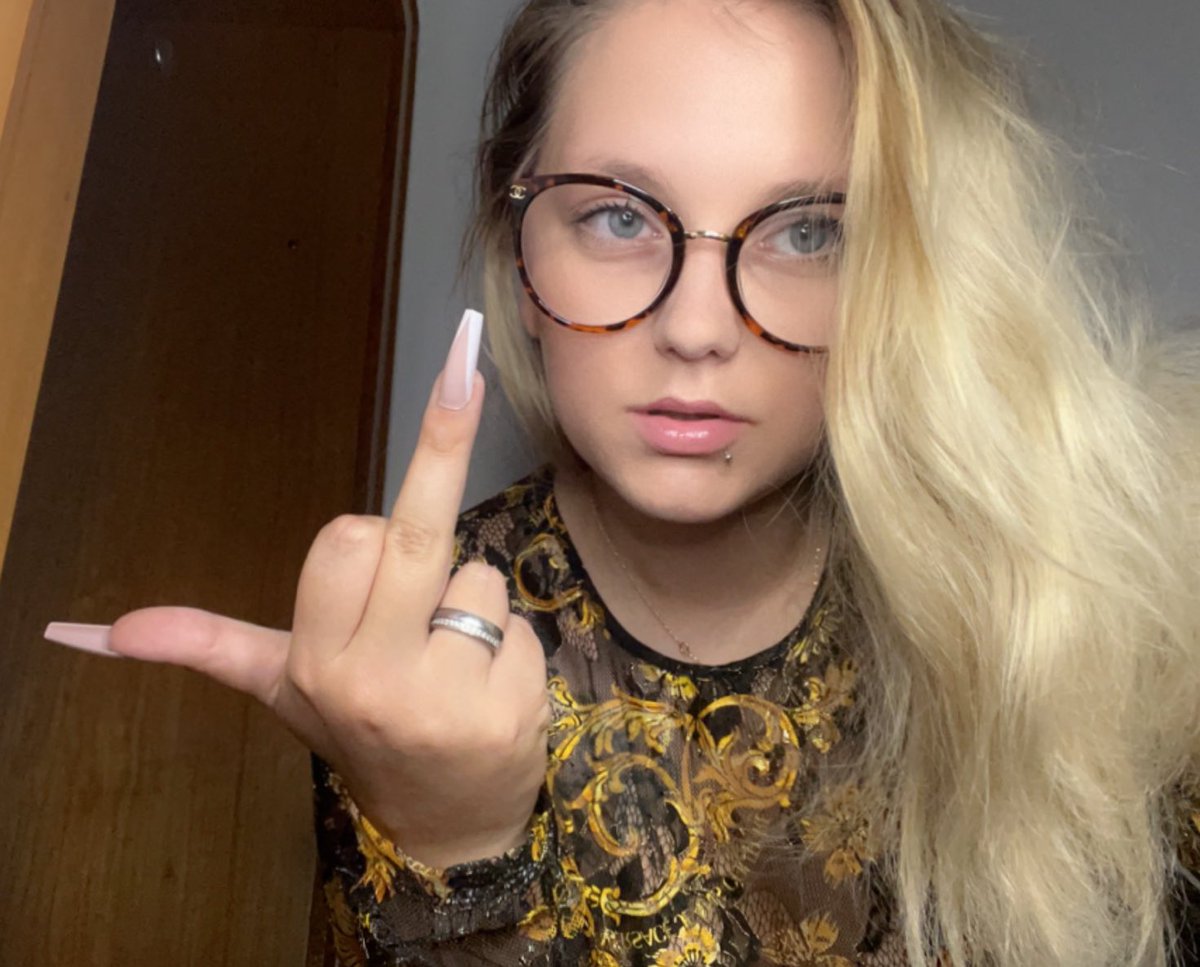 payforlolaa's tweet photo. In weniger als 10 Tagen habe ich Geburtstag 🎈
Meine Amazon und Zalando Wishlist ist frisch gefüllt um meine Wünsche zu erfüllen. 🎁
Tue was sinnvolles & mach mich glücklich!
#findom #femdom #wislist #finD #money #cash #goddess #mistress #beta https://t.co/SaC3xNcrJd