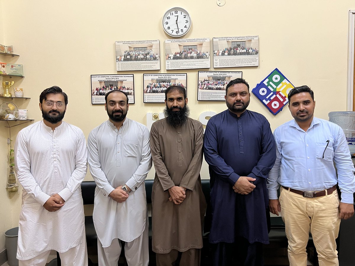 gdcorg's tweet photo. Meeting with UOG Hafiz Hayat Campus Administration(Respected Sir Mubashar and Sir Najeeb) on upcoming JobFair.
#jobFair #uogJobFair #cs #se #it #twinspider #technoverse #colabpoint #gdcorg https://t.co/J8GRycLOOW