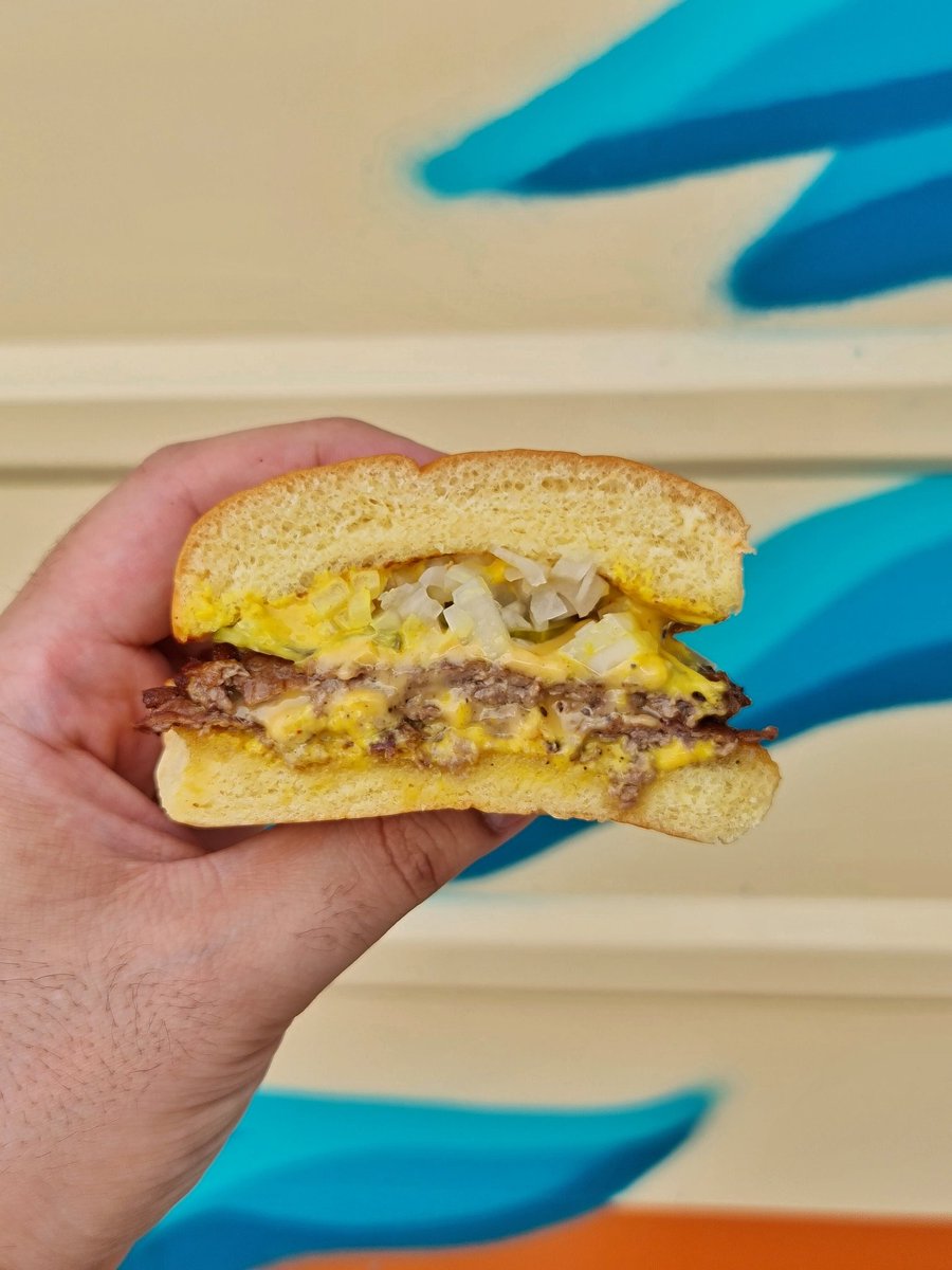 🍽 لَمّة🧂 tweet media