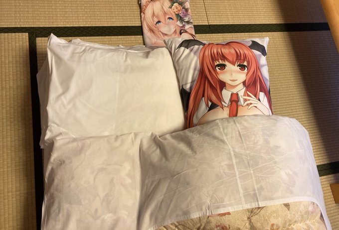 メシでなく風呂(温泉)も良いんだが、自分の性格上風呂となると「風光明媚な温泉旅館でのんびり」よりも「スパ銭で板垣作品を読みながら岩盤浴やロウリュウ周回しつつ身体中の水分ローテーションさせる」ムーブに充実感じてしまうのよね。

旅館メシや畳の部屋&布団もいいんだけどね。特に嫁同伴だと。 