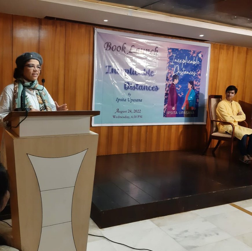 sambit_dash's tweet photo. Many congratulations to @Ipsita_Life for the maiden book launch of Inexplicable Distances! A stupendous work. And truly humbled and honoured to have been invited as Chief Guest for this event. #InexplicableDistances https://t.co/8p0pb4k4CC