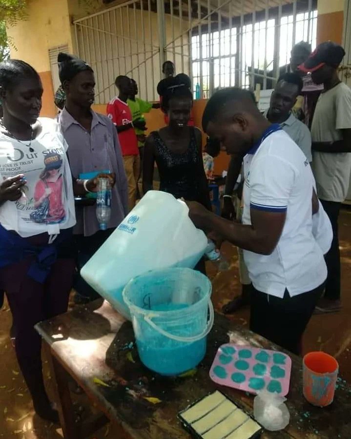 EnterSkills's tweet photo. Bar soap making workshop at refugee settlement camp. 

#enterskills #barsoap #refugees #empowerment https://t.co/CaTksByKoA