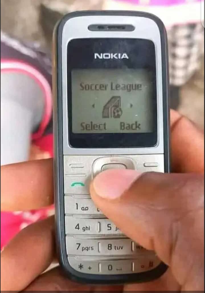 GambiaMeanwhile's tweet photo. Boys only ladies pass and wait  for Candy Crush 
#Follow
#Like 
#RETWEEET https://t.co/vEyCKEmKyL