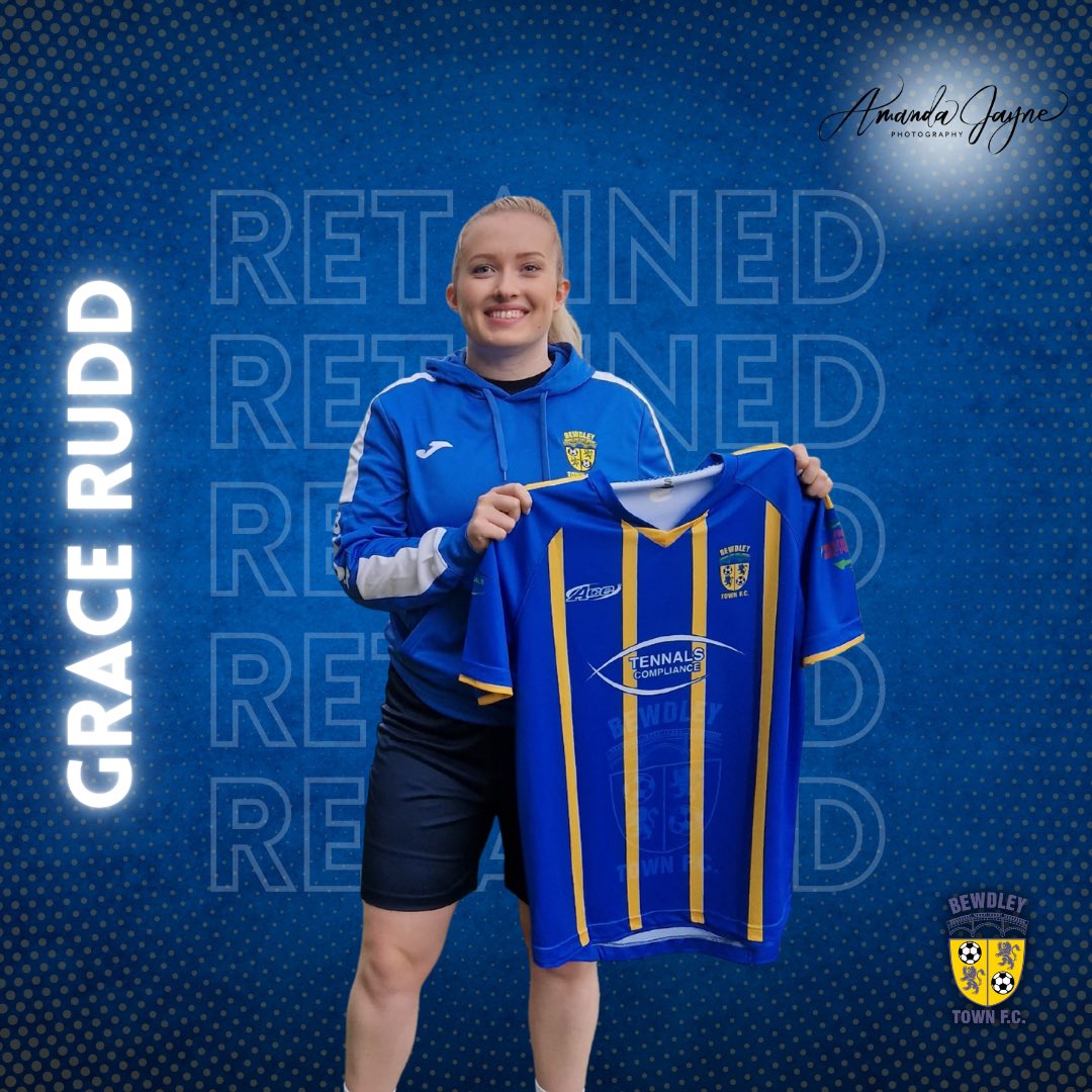 🚨NEXT SIGNING!

✍️ | Grace Rudd

Next up we’re pleased to announce Grace has signed for the 22/23 season! One of our most versatile players who is happy to play anywhere on the pitch for our team. She also does a lot behind the scenes too!

🤝 | Amanda Jayne Photography
