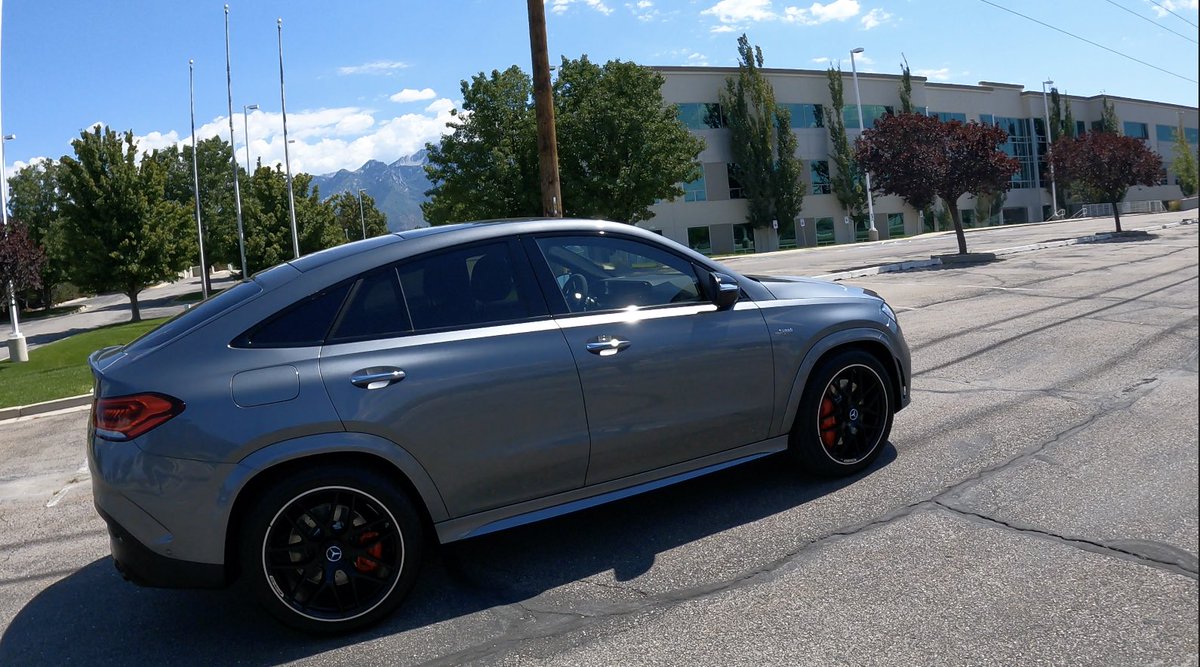 mercedes_lounge's tweet photo. 2022 AMG GLE 53 Coupe POV Drive REVIEW - Selenite Grey #MercedesBenz #MercedesAMG #GLE #GLE53 #AmgGLE53
https://t.co/lsIeoZz6A6 https://t.co/m0HBr4Toun