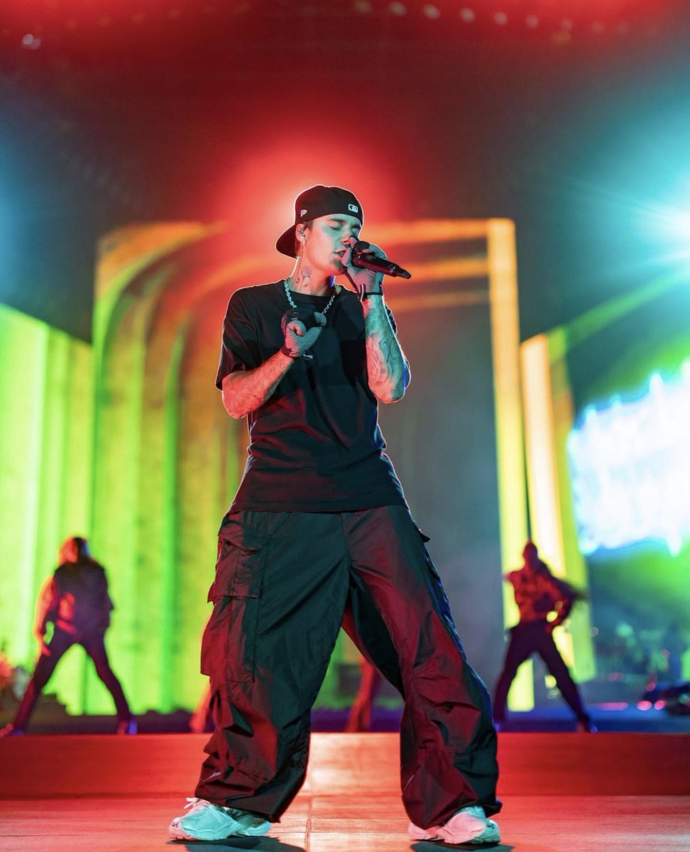 Justin Bieber Crew tweet media