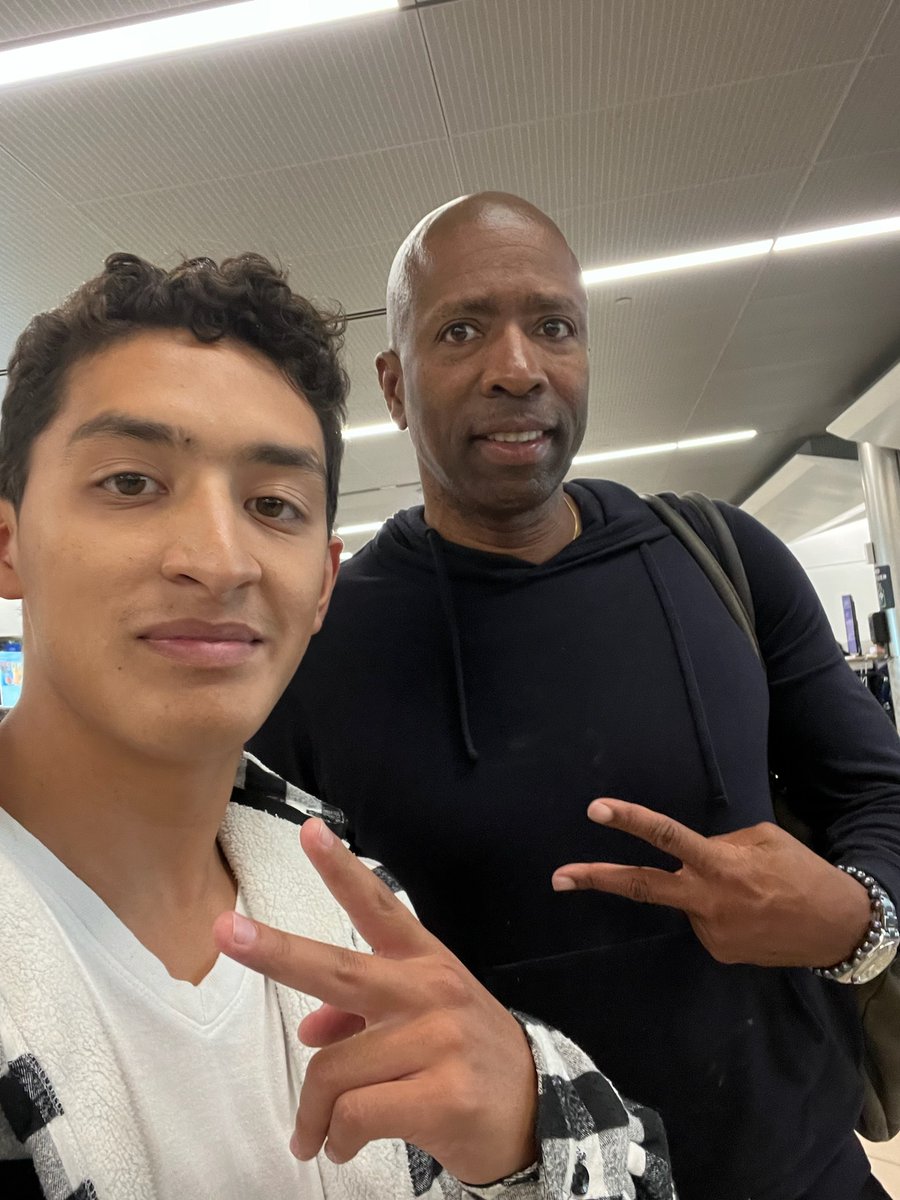 BrilliantCFES's tweet photo. CFES Brilliant Pathways College and Career Readiness Advisor Nathaniel Arrazate of @ccaisd Van Horn High with the legendary Kenny “The Jet” Smith @TheJetOnTNT of @UNC_Basketball, @NBA and #hustlemovie Fame during layover at @ATLairport. https://t.co/8RsYHLNIoK