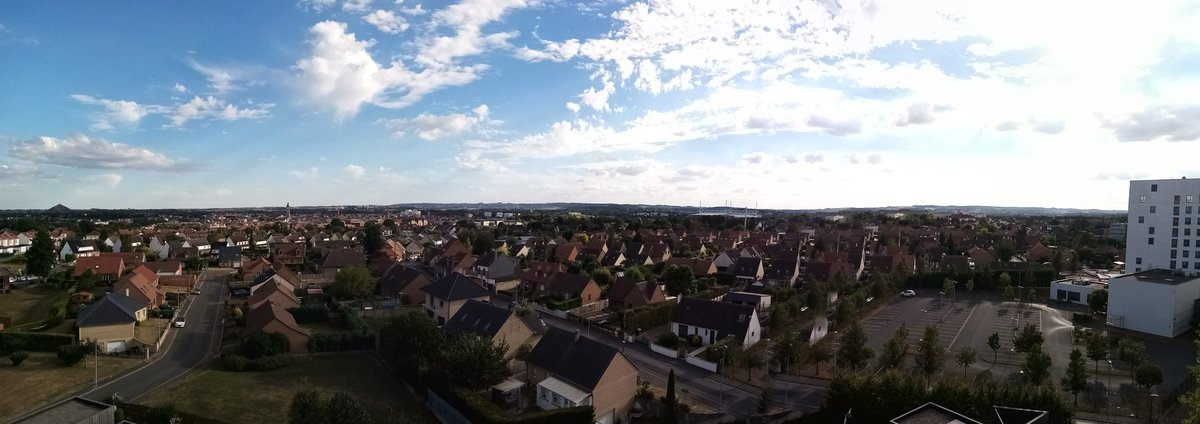 La vue qu'auront nos futurs engagés #kaps ! Ameublement aujourd'hui pour les premières entrées logement le 1er septembre pour une année de lancement d'actions de #solidarité @Groupe_SIA <a href="/PdChabitat/">PasdeCalais habitat</a> <a href="/CiteLens/">Cité éducative Lens</a> <a href="/CafPasdeCalais/">Caf du Pas-de-Calais</a> <a href="/pasdecalais62/">pasdecalais62</a> <a href="/AggloLensLievin/">Agglo Lens-Liévin</a> @PMArtois <a href="/Prefet62/">Préfet Pas-de-Calais 🇫🇷🇪🇺</a>