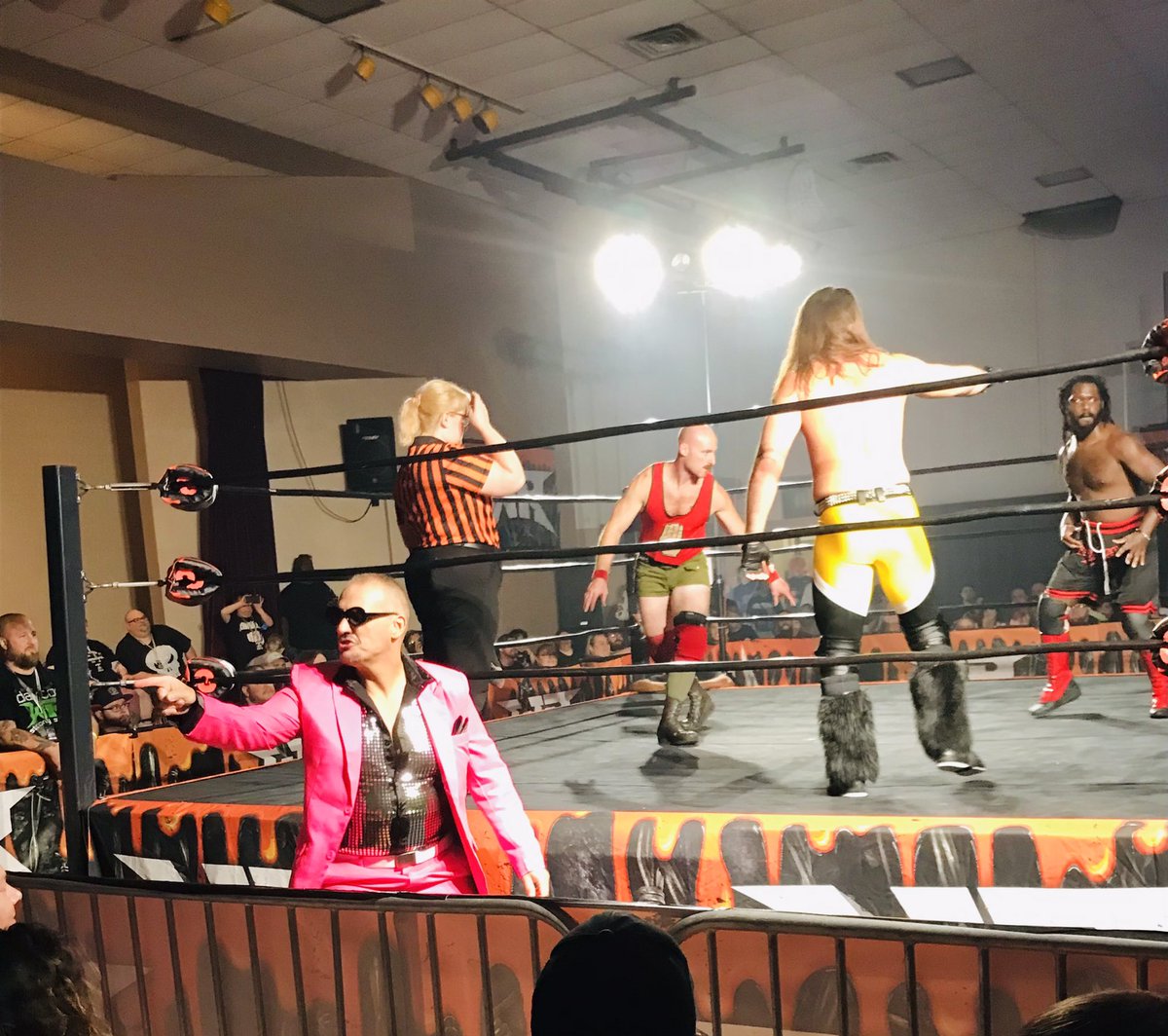 LA_Greatest's tweet photo. Alright had to take a brief intermission because my phone died but onto the next, Rich Swann vs Warhorse vs Man Scout vs maybe Damian Chambers added himself to the match after he &amp; Bravo crashed the event I’m still not sure lol but I loved every second of it! #SundayFunBEY https://t.co/d8lI9JwaBJ