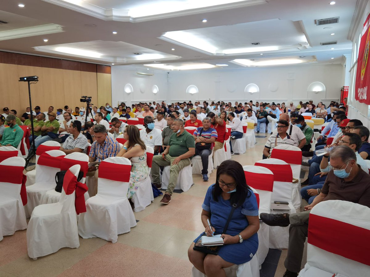 Central Unitaria de Trabajadores tweet media