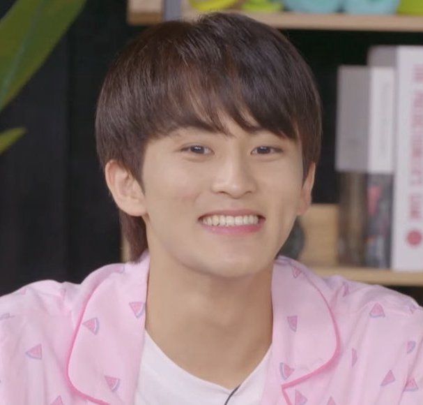 Mark Lee Base | ON | #the1st🫑 tweet media