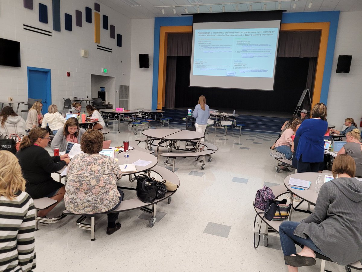 Tara Ellis tweet media