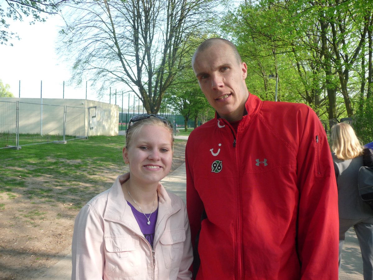 _aboutsteffi's tweet photo. Alles Gute zum 45 Geburtstag Robbi, ich hoffe du hast einen wunderschönen Tag im Himmel❤ #unvergessen #gedENKEn https://t.co/bYjjTaSoM3