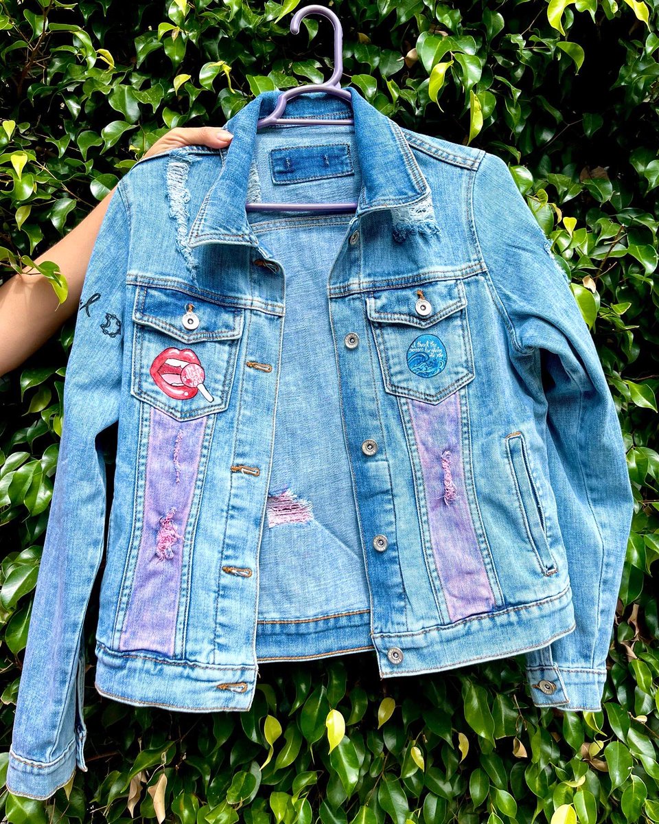 zuka_artmx's tweet photo. #ChamarraPersonalizada #JonasBrothers ❤️
Realizamos cualquier personaje, deportista, caricatura, artista…
WhatsApp 5620191585
#manosmexicanas #hechoconamor #pintadoamano #handpainted #hechoamano #mexico #jobros #jonas #jonaslover #jonatics #jonatic #jonasbrothersconcert https://t.co/Dx38AjL9Um