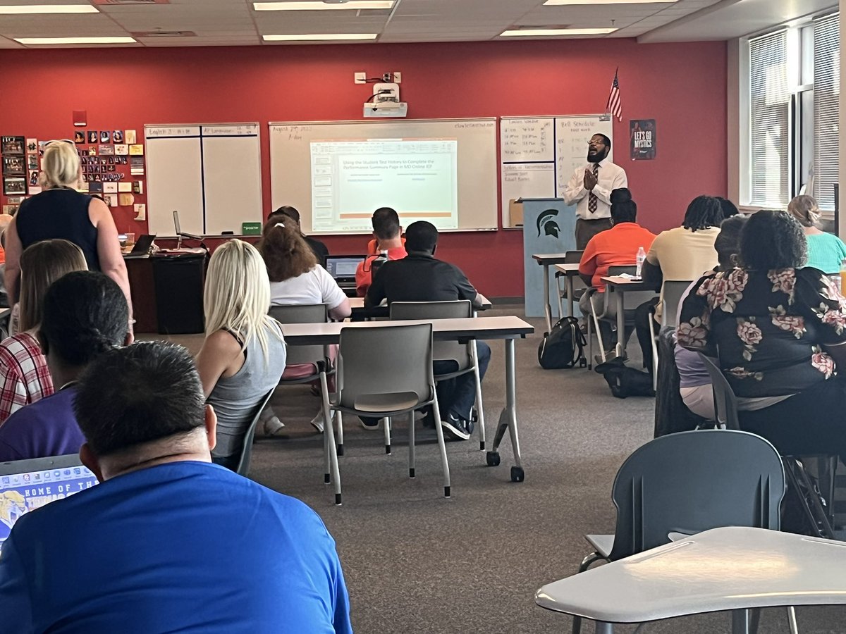 GipsonEducator's tweet photo. @CCPS educators participated in professional learning over the last two days. These educators are ready to make a difference through powerful instruction. #ccpsprofessionallearning https://t.co/hUuOPZ0538