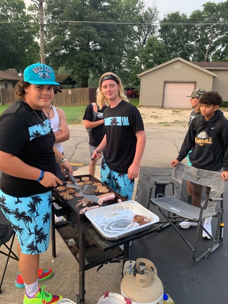 Tailgating before school!!