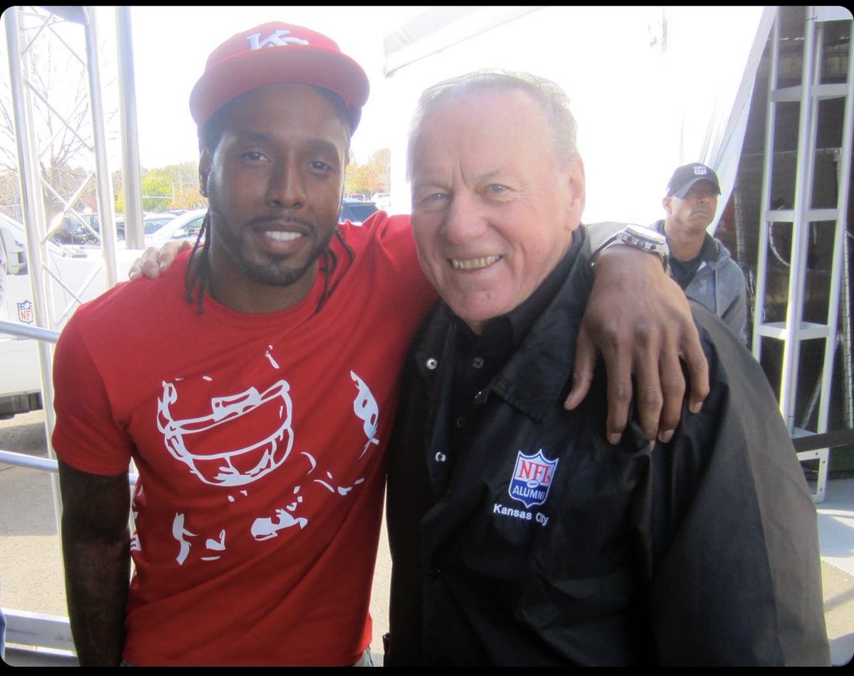 I was fortunate To Meet The Goat &amp;
I’ll Forever Be A <a href="/Chiefs/">Kansas City Chiefs</a> RIP Big Guy
Len Dawson