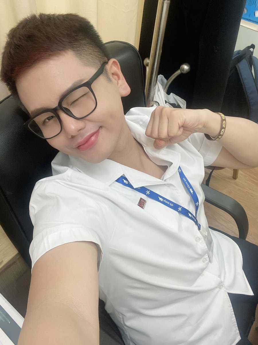 Hugolicious2's tweet photo. Lâu lâu lại có mặt https://t.co/qKA4AxdAqk