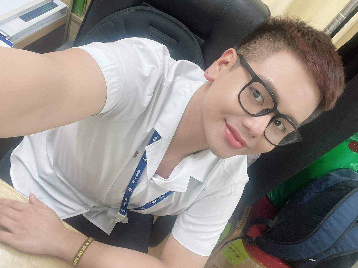 Hugolicious2's tweet photo. Lâu lâu lại có mặt https://t.co/qKA4AxdAqk