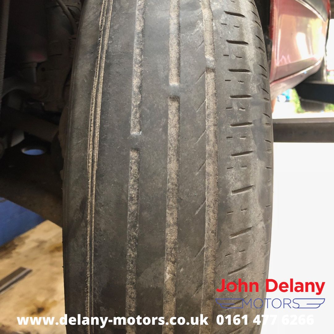 DelanyMotors's tweet photo. Worn out #tyretread! 🚗
Look at the difference after the tyre replacement
We replaced the tyre and re-aligned the wheels with our Hunter Hawkeye equipment- only the best for our customers 😉
0161 477 6266
https://t.co/2o1F5pwrKE
#tyrerepair #tyresafety #stockport #manchester https://t.co/22v1KWTdVD