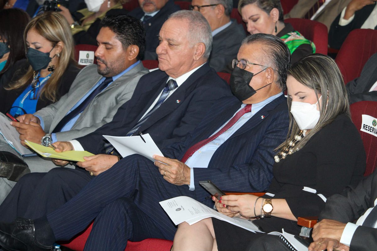EricBroceC7's tweet photo. Muy interesante se mantiene la discusión en primer debate del proyecto de Ley 855 que establece la política agroalimentaria de Estado que busca transformar el sector agropecuario en un sector inclusivo, eficiente, sostenible, innovador. 

#DeLaManoConMiGenteC7 https://t.co/O9UeLGZTZE