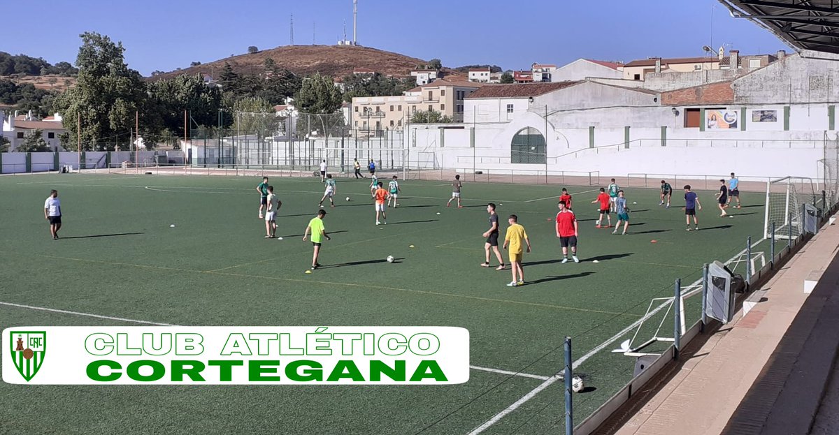 ca_cortegana's tweet photo. Magnífica respuesta a la campaña de captación realizada en el día de hoy, en la categoría juvenil.

Hay ganas de fútbol, hay ganas de verde.

Seguimos teniendo las puertas abiertas de par en par para que juegues con nosotr@s.

Te esperamos. https://t.co/e5X013HFar