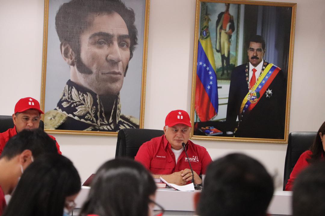 Cabello: En el PSUV hay una gran fortaleza de unidad, principios y dirección
bit.ly/3Kg31rQ
#VenezuelaEnCrecimiento 
#OrganizarUnirSumar