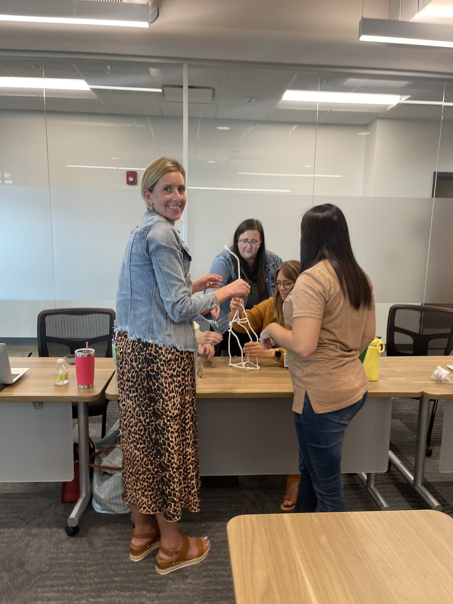 Such a great day with @DCSD  elementary media specialist today! They are taking a brain break building with pipe cleaners! #BetterTogetherDCS