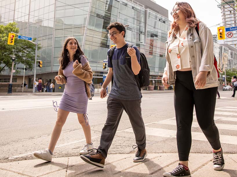 In-person Orientation Week experience <a href="/TorontoMet/">Toronto Metropolitan University</a> will run from Sun. Aug 28 to Mon. Sept 5:

torontomu.ca/news-events/ne…