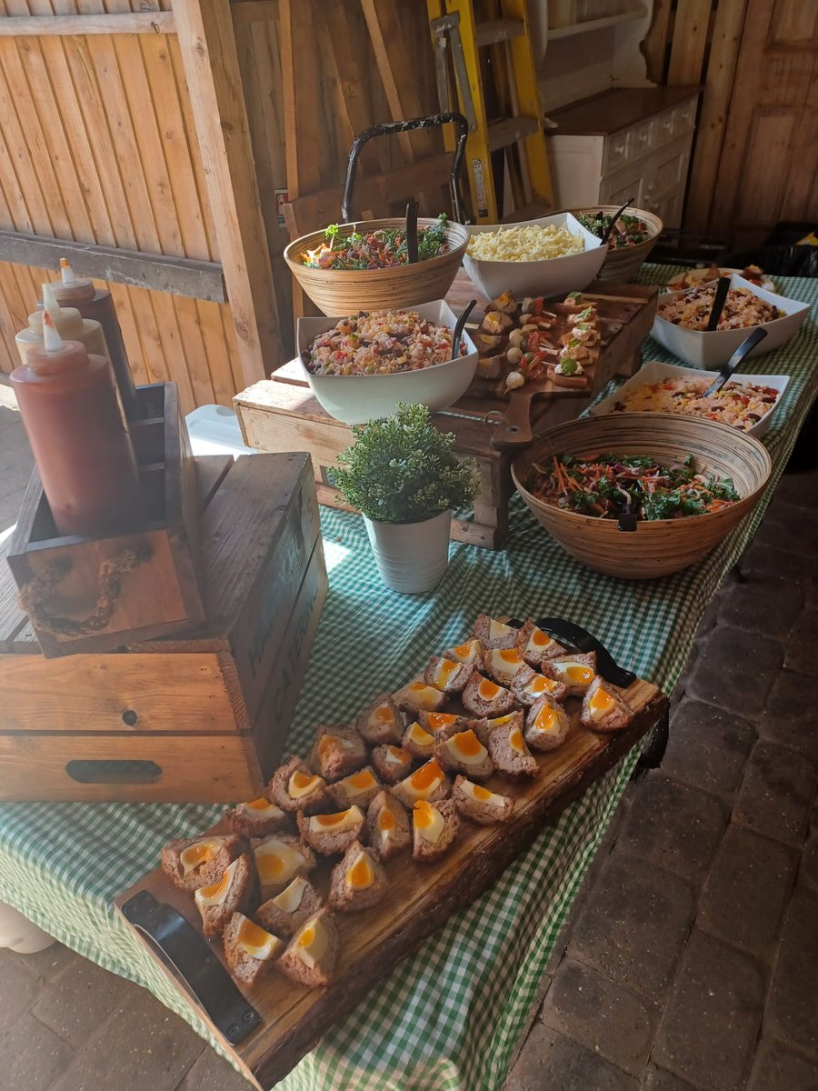 hogsnbbqs's tweet photo. Not posted for a while, apologies.. 😍 here's a wee catch up on a little of what we've been up to https://t.co/PdImqu3Lbd
