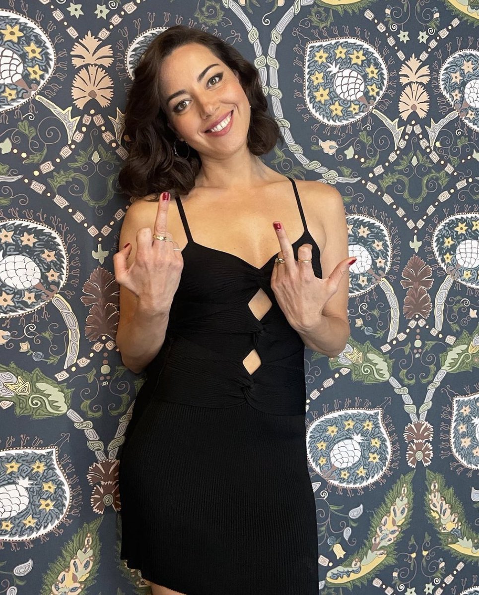 barrerasfilms's tweet photo. aubrey acting normal      the real aubrey https://t.co/72cCbimanJ