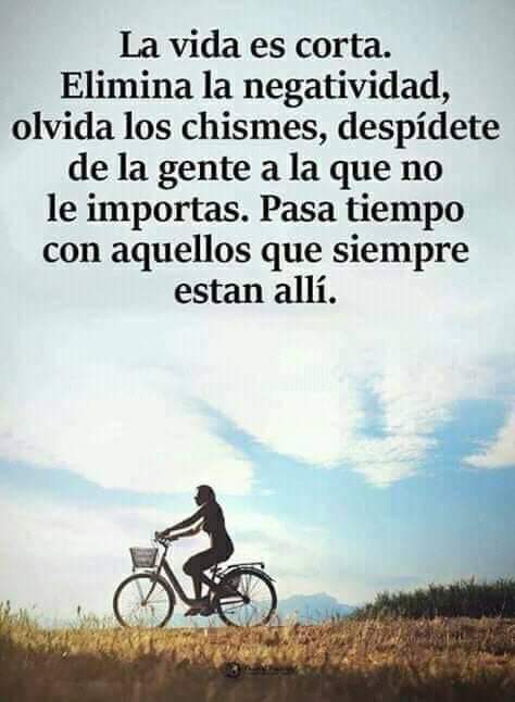 Motivosentuvida's tweet photo. La vida es corta. 😊☀️❤️ https://t.co/nTwMVxOOit