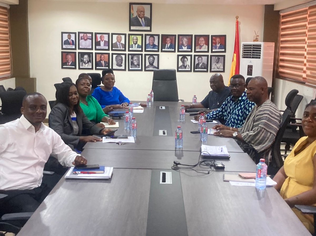 AfCFTA_Ghana's tweet photo. Earlier today, the National AfCFTA Coordination Office met with the  Acting Chief Director of the Ministry of Energy, to discuss the implementation of the National AfCFTA Policy Framework for Boosting Ghana's Trade with Africa. 1/2 https://t.co/1witQizU4S