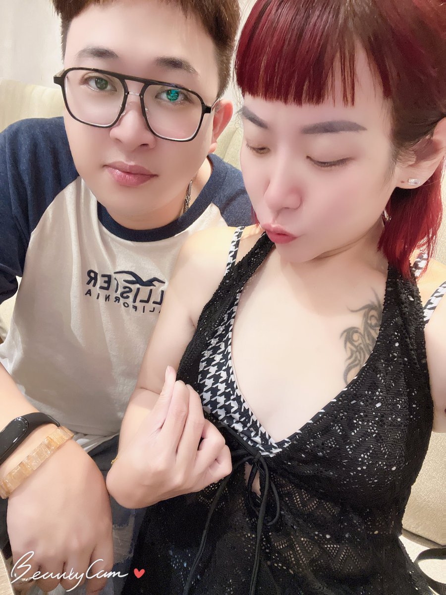 這家冰真的好吃😋尤其他的榴蓮冰棒超強的啊！他的焦糖奶茶冰也不賴，有機會來小琉球來吃吃。
#小琉球Marianne瑪麗安創意冰品 https://t.co/WEbxhyPP3c