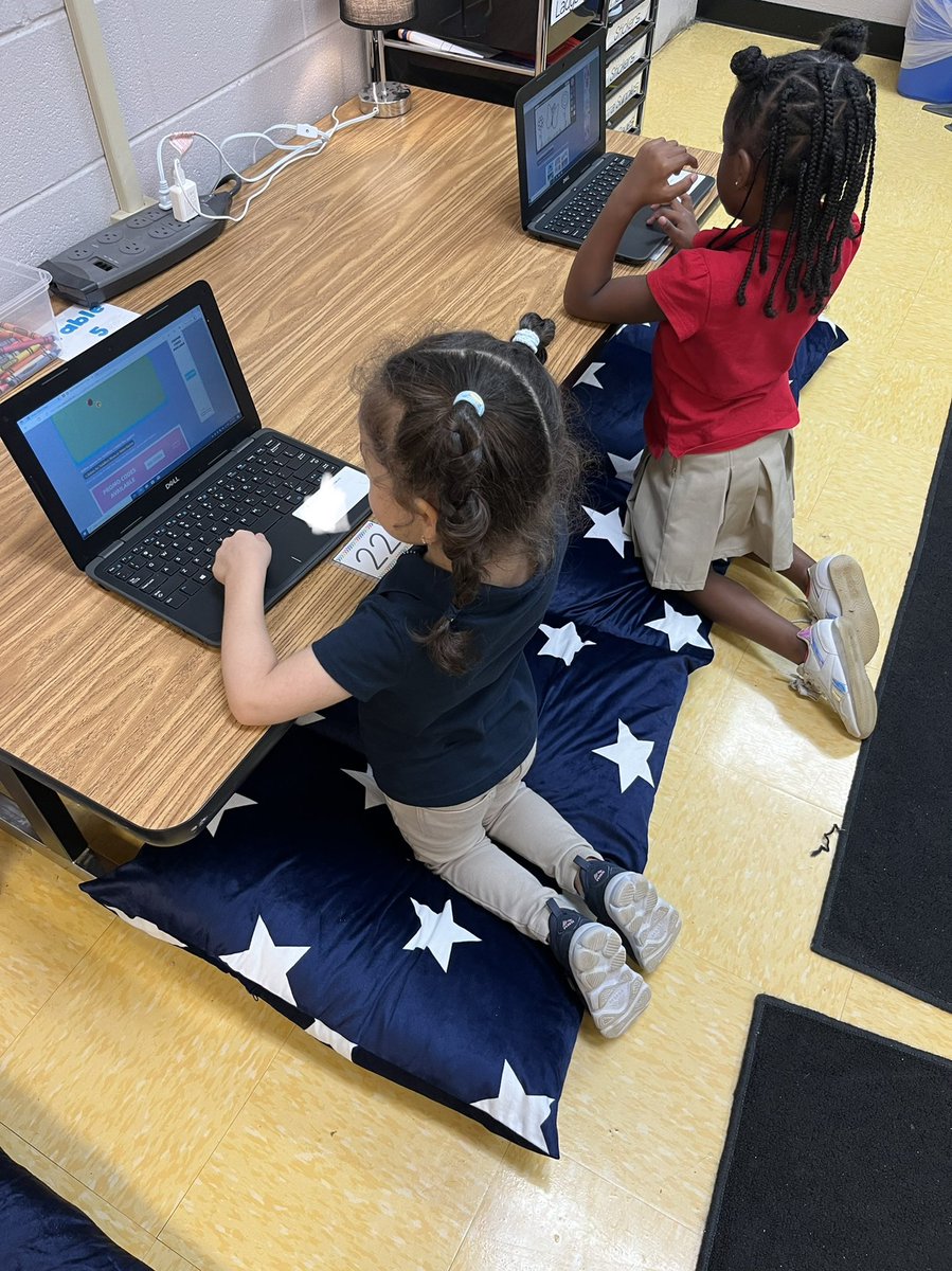 MsSalsingerTech's tweet image. Our kinder friends are getting the hang of using their laptops by playing some mouse practice games! They’ll be tech stars in no time 💙💛