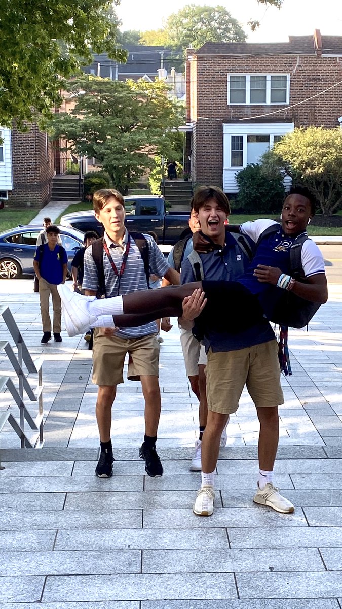Salesianum's tweet photo. Happy Back to School! Loving these first-day smiles! Chapter, Prep, Classtime—our first day has it all! More photos: https://t.co/Dxr1rgLt97 #firstdayofschool #tenuinecdimittam #brotherhood https://t.co/s7J1mJodZC