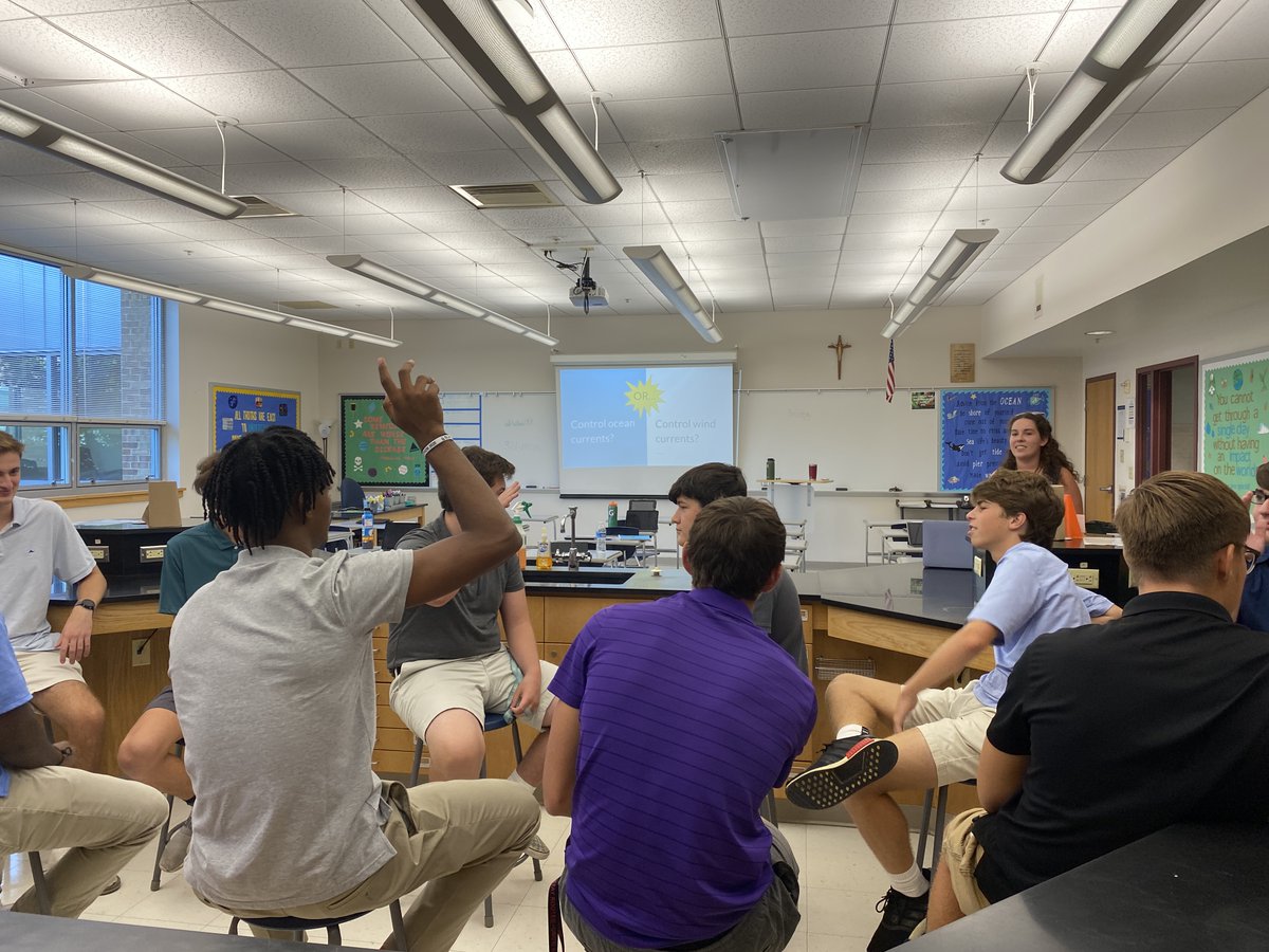 Happy Back to School! Loving these first-day smiles! Chapter, Prep, Classtime—our first day has it all! More photos: hubs.ly/Q01kSlQ00 #firstdayofschool #tenuinecdimittam #brotherhood