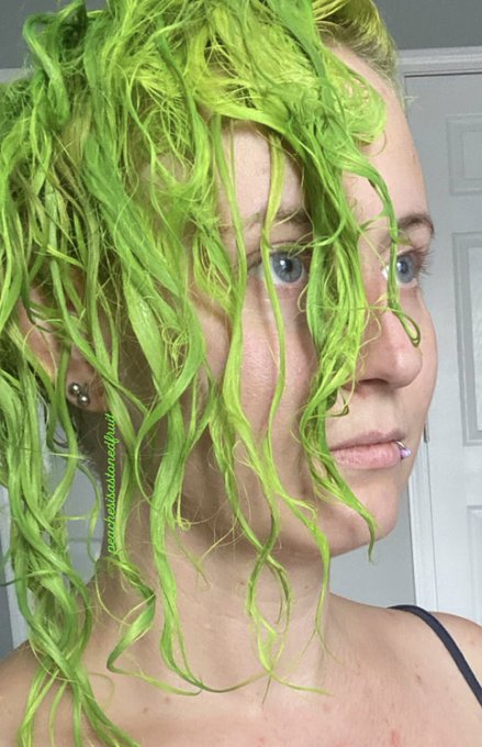 #manicpanic #electriclizard https://t.co/pazxJXuE69<a href="/tag/manicpanic"class="tags">#manicpanic</a><a href="/tag/electriclizard"class="tags">#electriclizard</a>
