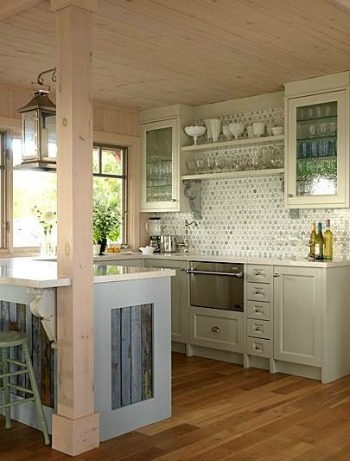 Make sure to clear your kitchen countertop of appliances when #homestaging to sell. #realestate  cpix.me/a/151531934