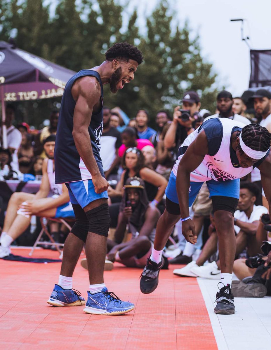 Our Elite Men's winners they will play this Sat in the #3x3WT against Antwerpen 3.55pm and Princeton 7:35pm.

Good luck to London aka Bad Boyz the team features:
@j_sanchezz
@biggjahnn
@damarniv
@aj_robs

#fiba3x3 | #respectthegrind  | #ballout3x3 

📷: @fiba3x3 @highteahoops