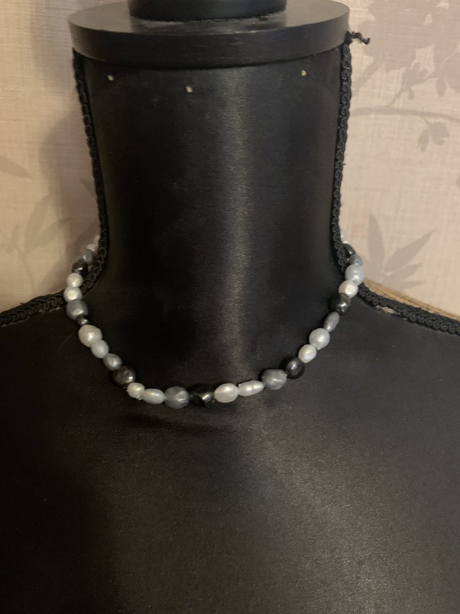 jainajewels's tweet photo. First 4 pearl necklaces up for sale on depop https://t.co/gHXzPAtxXB