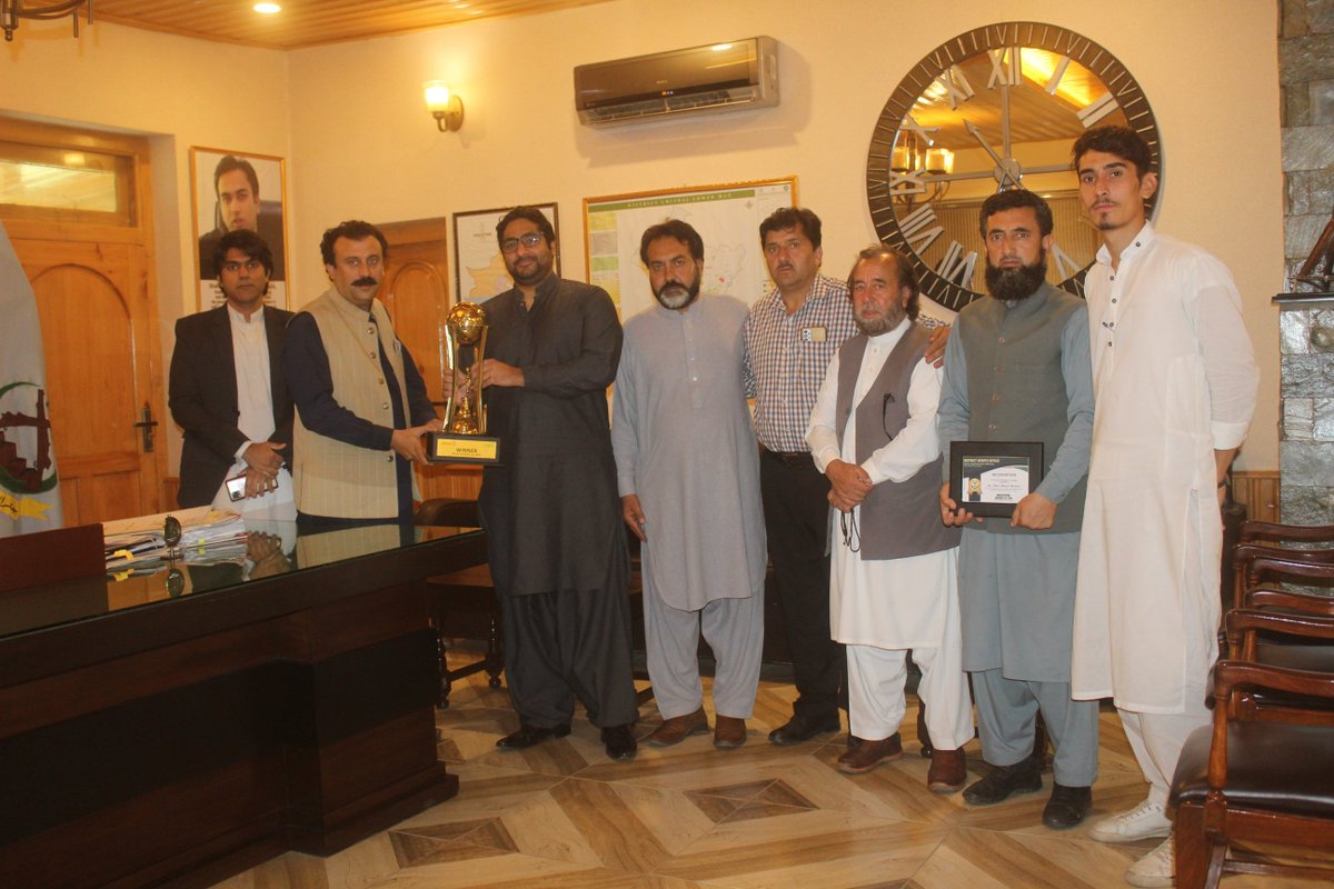 billynumnum's tweet photo. Presenting the @Ufone KPK Championships 2021 trophy to @DCLowerChitral won by the @dfachitral. Proud moment for the city of #Chitral
#DFAChitral #DistrictChitral #Football #Pakistan https://t.co/dxXazWQGdM