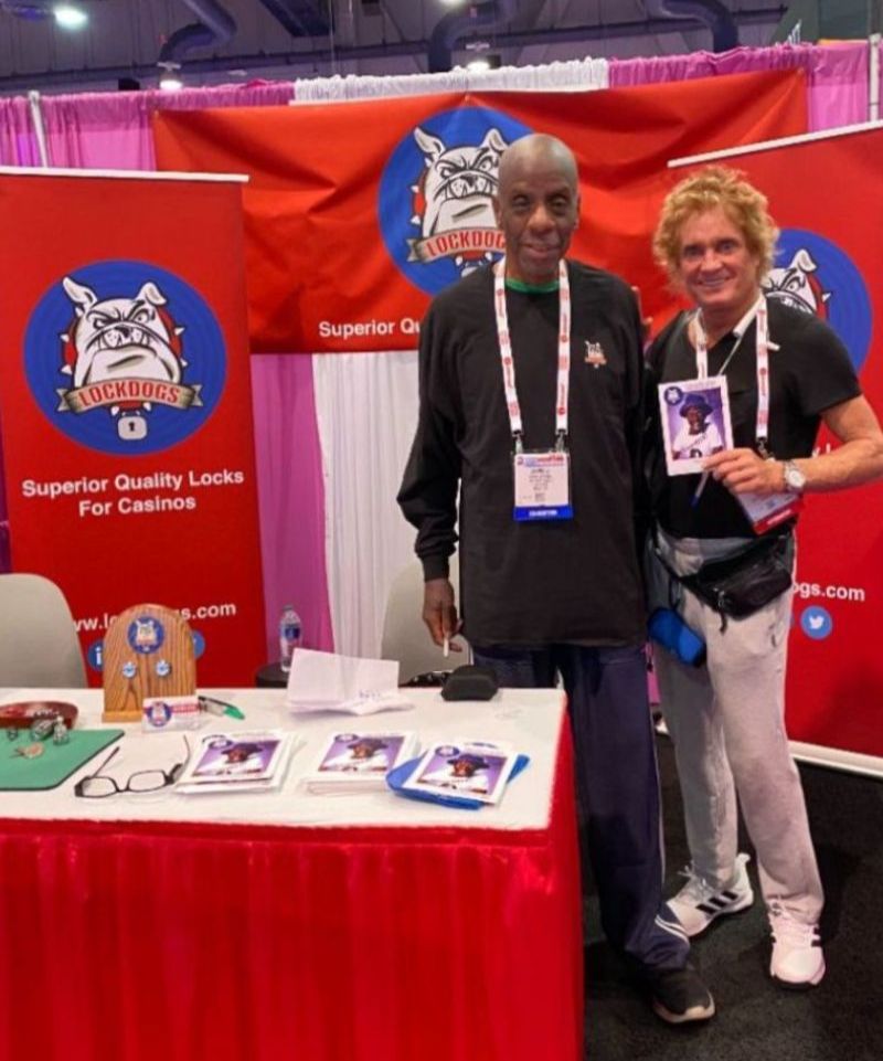 RealLockdogs's tweet image. Top 3 Reasons To Visit Lockdogs at Southern Amusement Expo! - eepurl.com/h9voHD