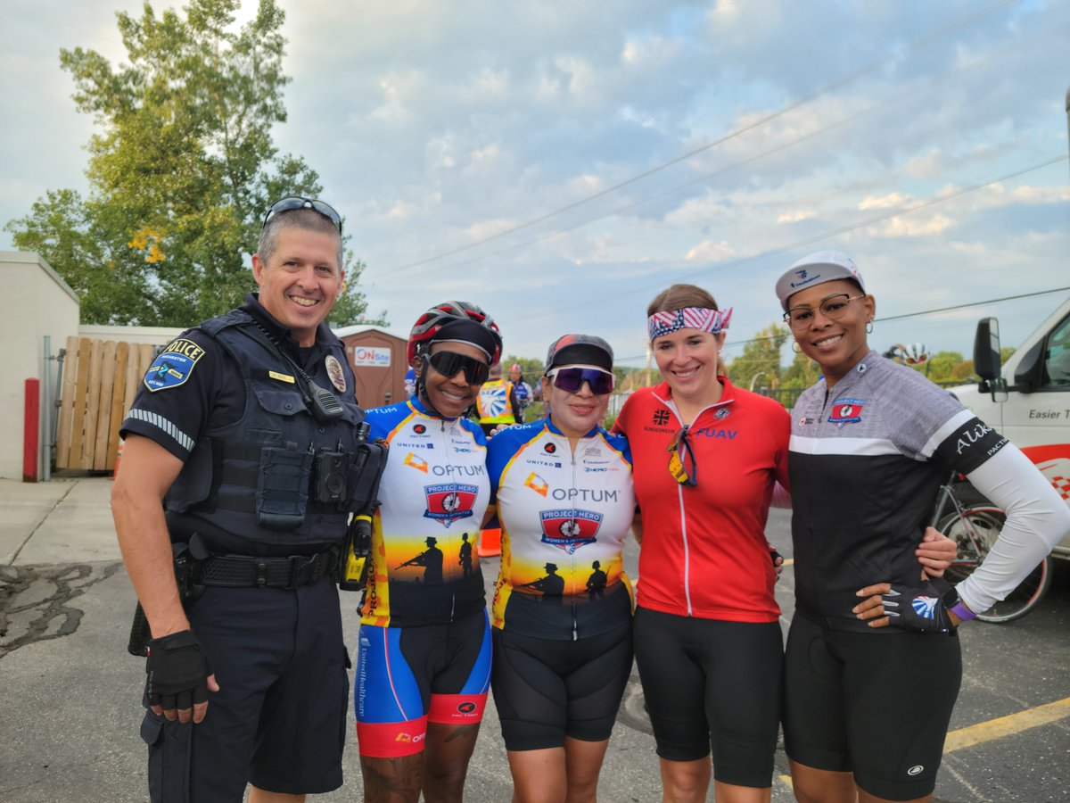 RochesterMNPD's tweet photo. We had the honor of briefly joining riders from Project Hero as they made their way from Mpls./St. Paul to Madison, WI. Project Hero is a national non-profit organization dedicated to helping Veterans and First Responders affected by PTSD, TBI and injury. #weareprojecthero https://t.co/mvD6wXJjVF