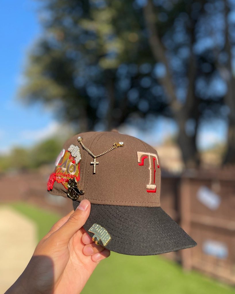 kannon_torres's tweet photo. Grails😵💫 #2FITTED https://t.co/epl2nfJHFW