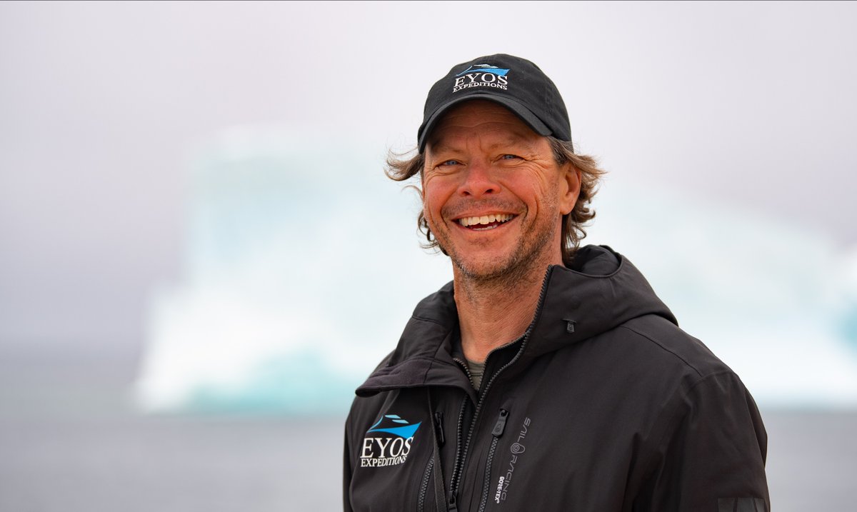 EYOSExpeditions's tweet photo. #EYOSplus, a series! EYOS #ExpeditionLeader Mike Moore hit the jackpot by enabling these shots of a full solar #eclipse from the interior of #Antarctica with our friends at @Antarctic_ALE Clearly, Mike has the right connections! #experientialyachting
📸 Zack Charney Cohen https://t.co/pbDUMEQr2p