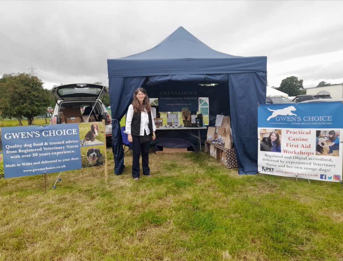 A busy day at Meirioneth County Show today...in fact we didn't get a chance to take many photos!
Thankyou to everyone who called by the stand, it was great to see you all! Diolch o galon.💕🐾
@SioeSirMeirion
#sioesirmeirion
#meirionethcountyshow #rhugestate