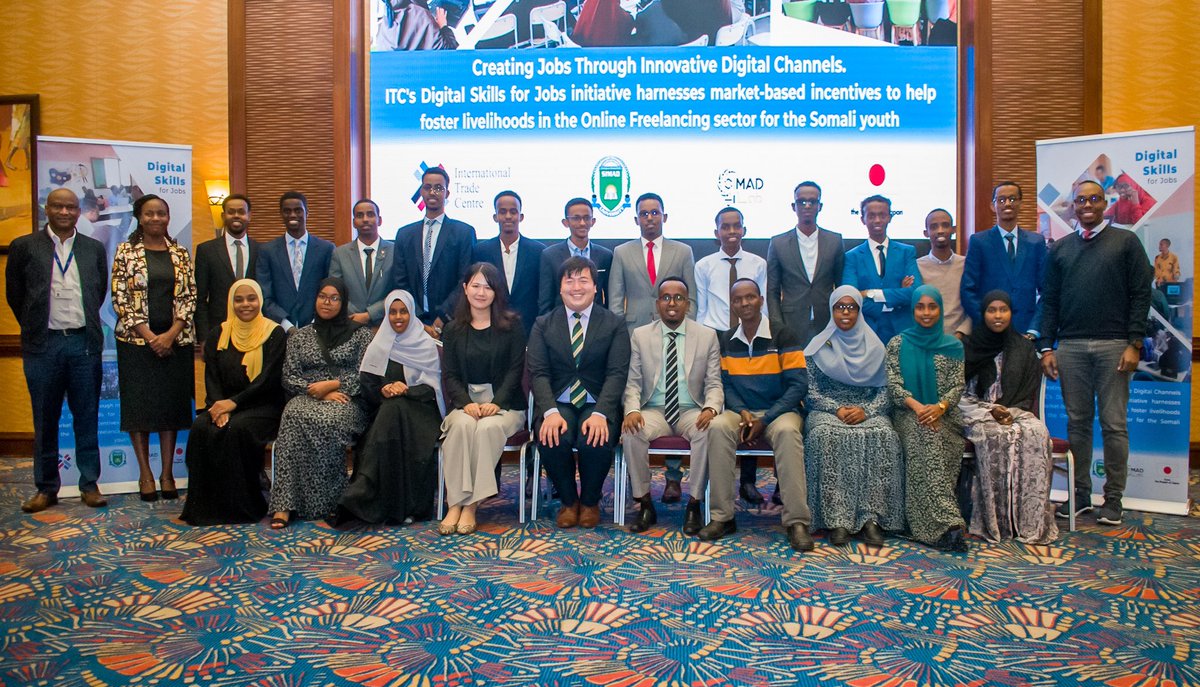 MohaHussein_'s tweet photo. I am so happy and honoured to attend the closing ceremony for the Digital Skills for Jobs program, and I owe it to my mentors who gave me the inspiration to go after my goals. @MMBariise, @MohamedOkash_, @AbdiwahabIsak, @BahjaShuriye Thank you @SIMADiLab, @ITCnews and @JapanGov. https://t.co/OZdDTuHGBT